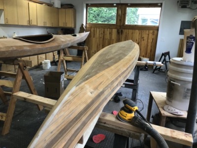  The hull is sanded. 