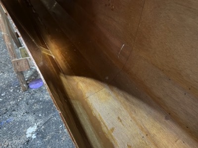  The inside of the port side deck to hull joint is filletted and fiberglassed. 