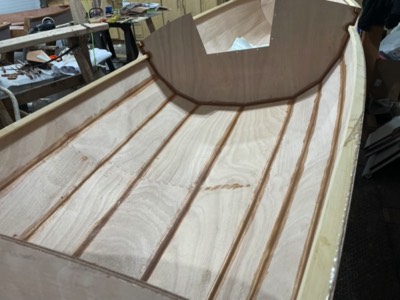 The cockpit section is filleted. 