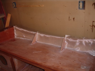  4/10/11 - The transom area is ready for fiberglass. 