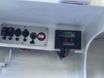  Electrical panel with solar controller are finished. 